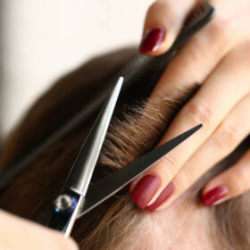 Hair cutting courses at affordable rates to improve your skills. Join ayodya Manatunga Training academy in Nugegoda.